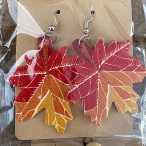 Leaf earrings